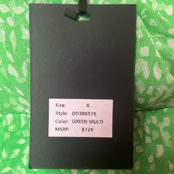 DKNY Floral Green & White Chiffon Tie Dress Size 8 NWT - Picture 6 of 7